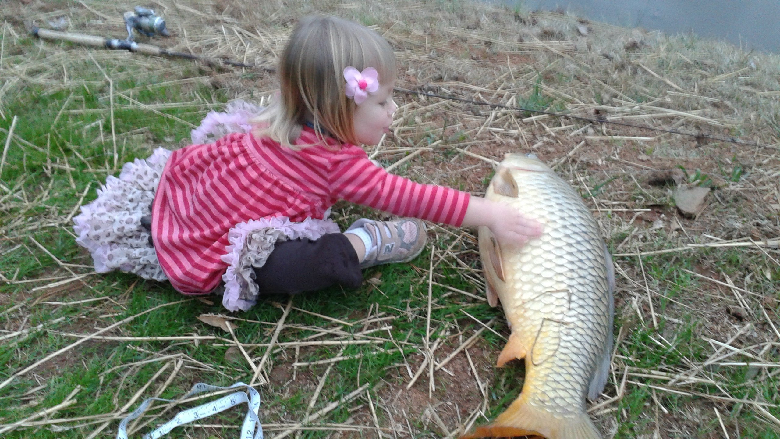 little-girl-with-15-pounder